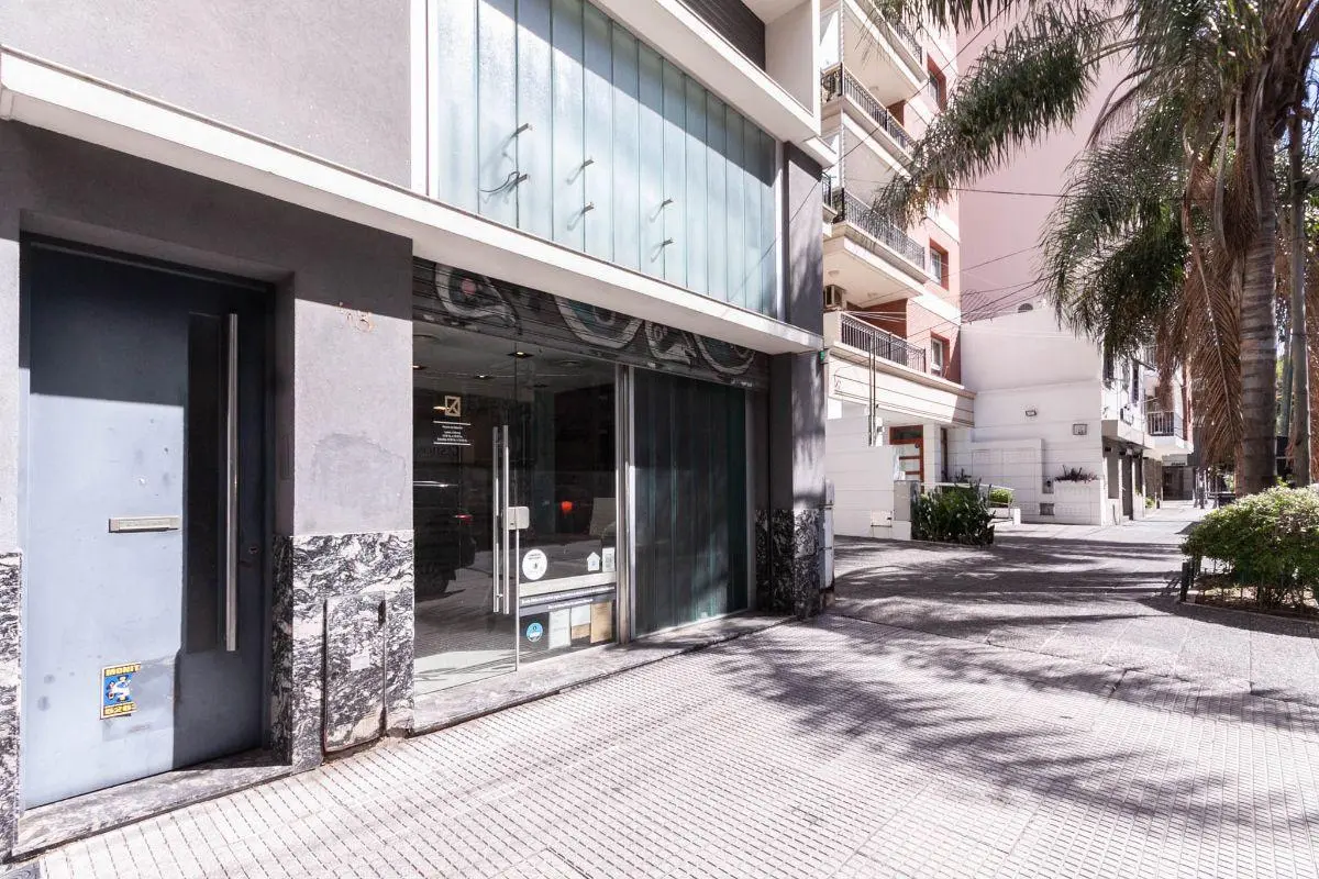 El Mejor Inmueble Profesional / Corporativo de Lanusita con todo el equipamiento que necesitas 3