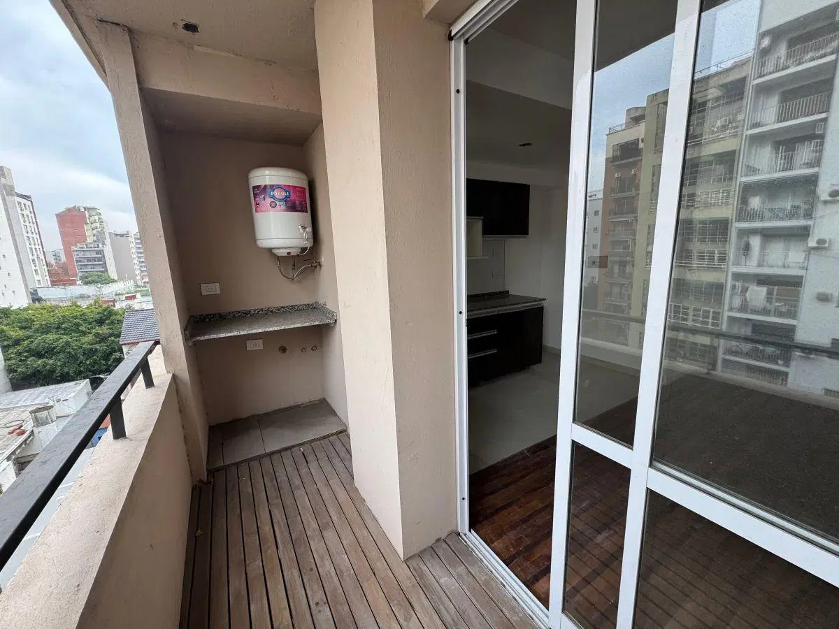 En el corazón de Lanusita un Monoambiente al contra-frente de aprox 35 mts. propios - Uso comercial 4