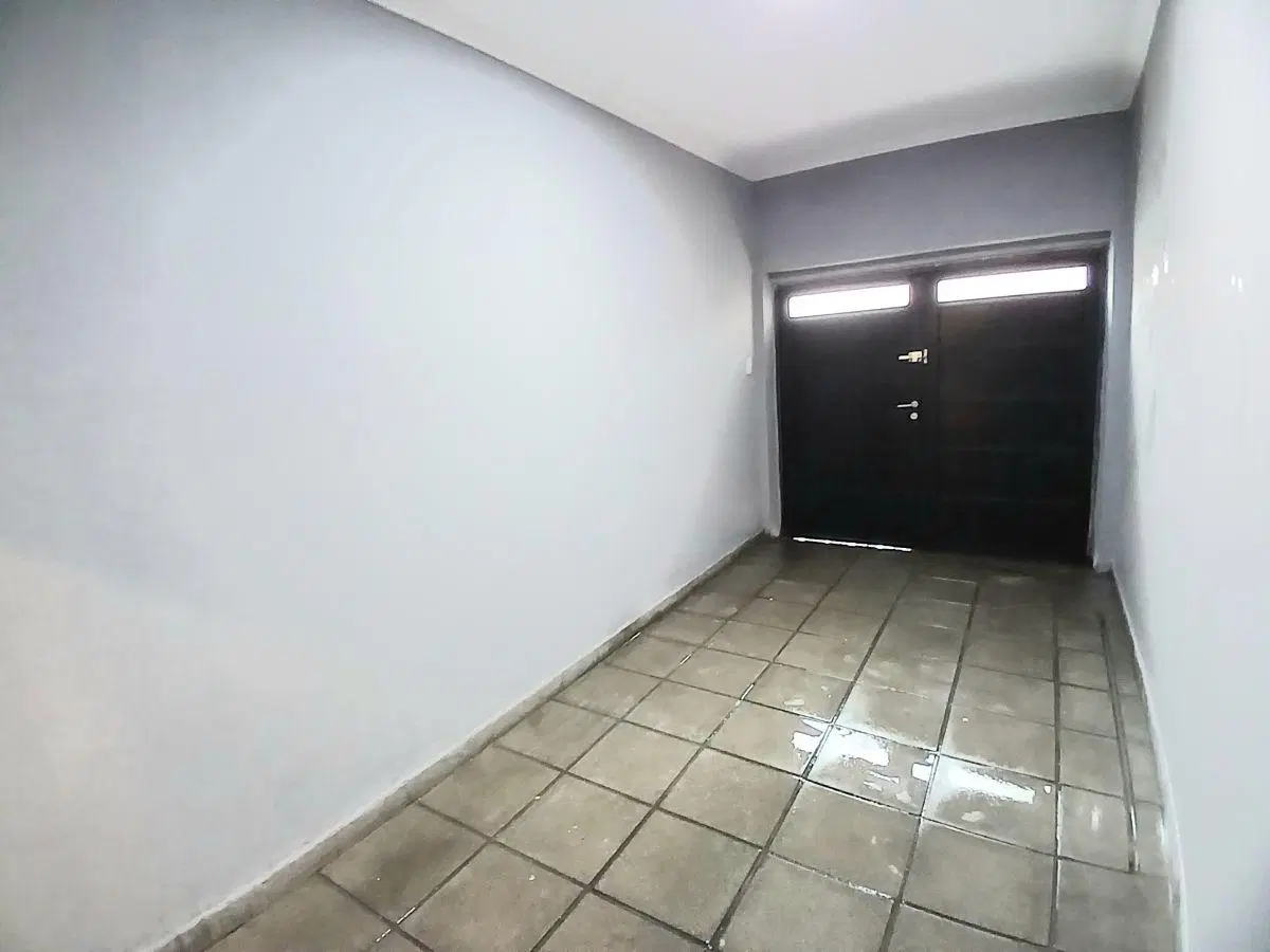 Venta PH 3 Amb. Amplio. A Estrenar c/ Cochera. a 3 C/ de Av. H. Yrigoyen al 3700 4