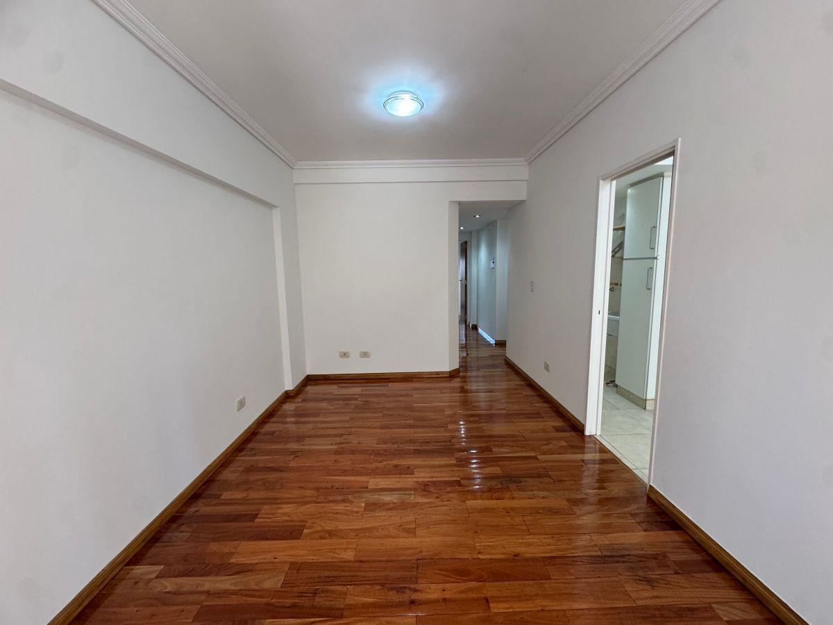 Foto de ALQUILER Hermoso y amplio Departamento de 2 amb. y medio con 2 balcones, imagen 5