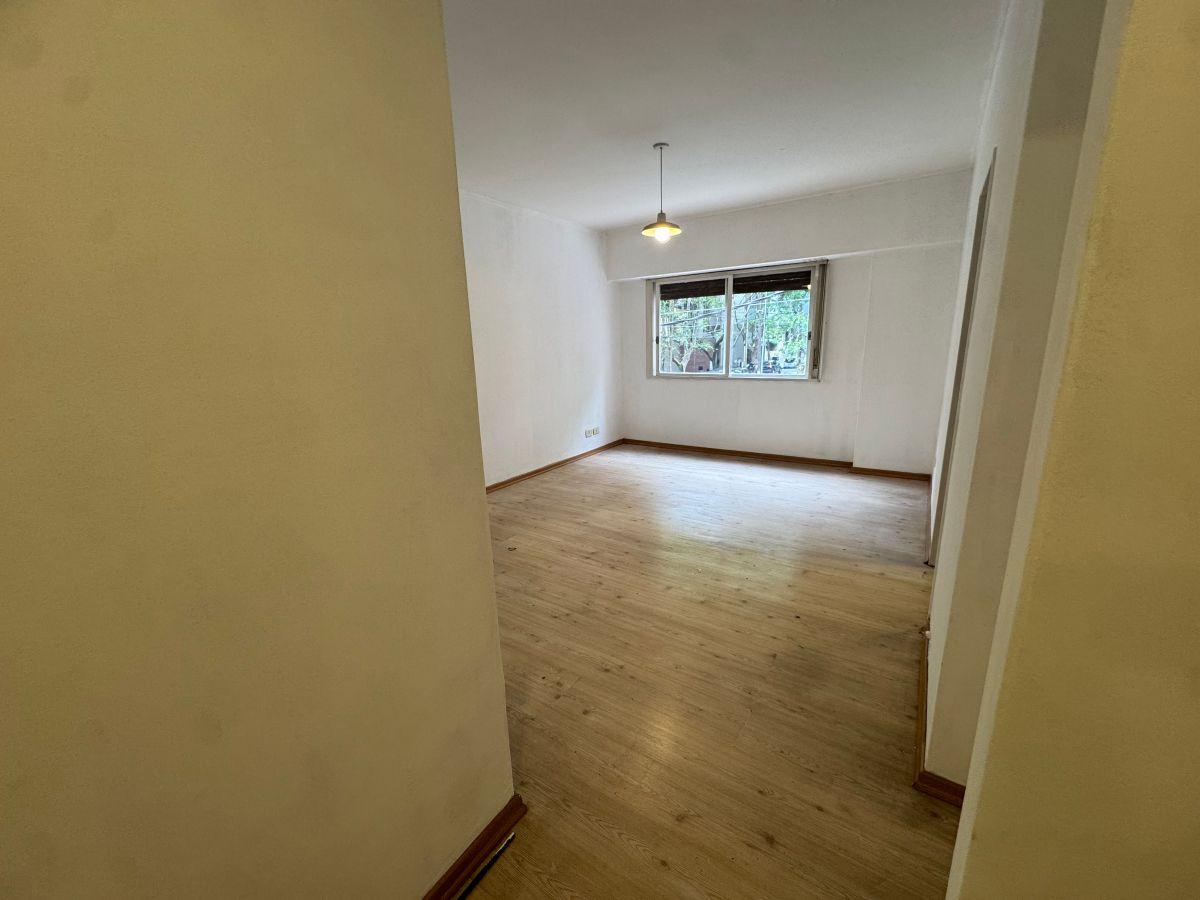 Foto de VENTA -Cómodo Departamento de 3 ambientes al frente, ubicado en una de, imagen 4