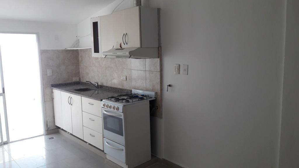 San Isidro Bajo - 4 Dptos 1 Local - Alquilados, Renta Inmediata, Venta en Block.
