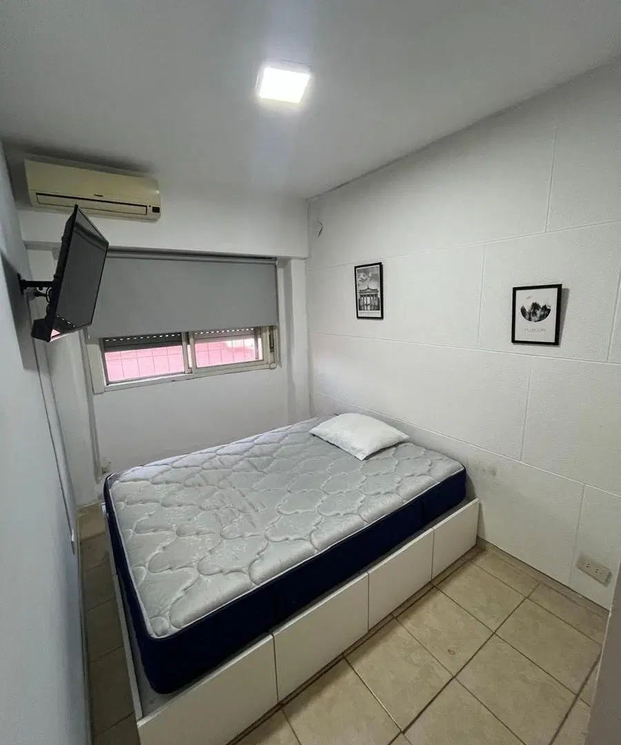 VENTA: VILLA DEVOTO. EXCELENTE CASA DE 3 AMB. EN UNA ZONA TRANQUILA. A MTS DE CENTRO COMERCIAL. 5