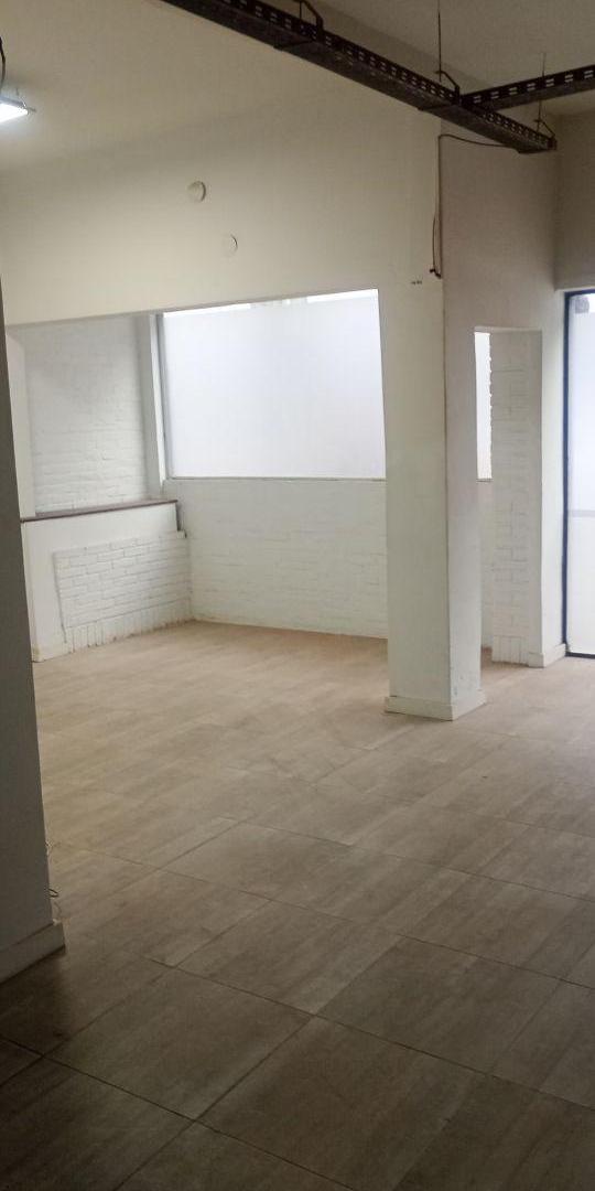 Foto de ALQUILER : LOCAL VILLA DEVOTO FTE AL SHOPPING DEVOTO ., imagen 5