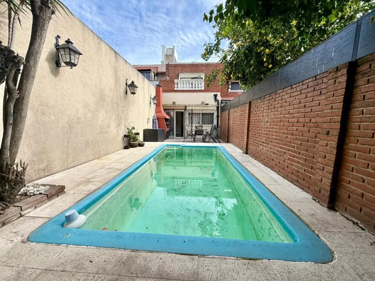 Increible 3 ambientes en duplex con parque y piscina 2