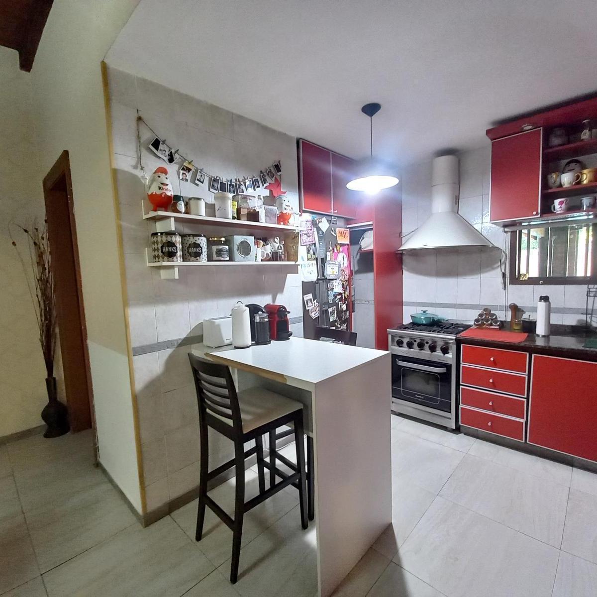 Regimiento 11300 - Casa en Venta de Tres Dorm. con Pileta en Rosario - Roque Saenz Peña 5