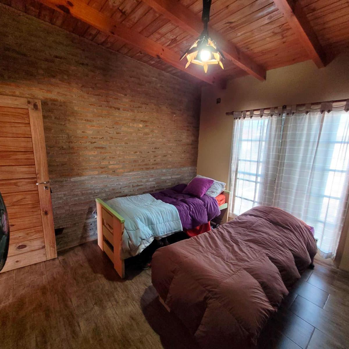 Solis 1100 - Casa de 6 Dorm. en Venta - Rosario Azcuenaga 3