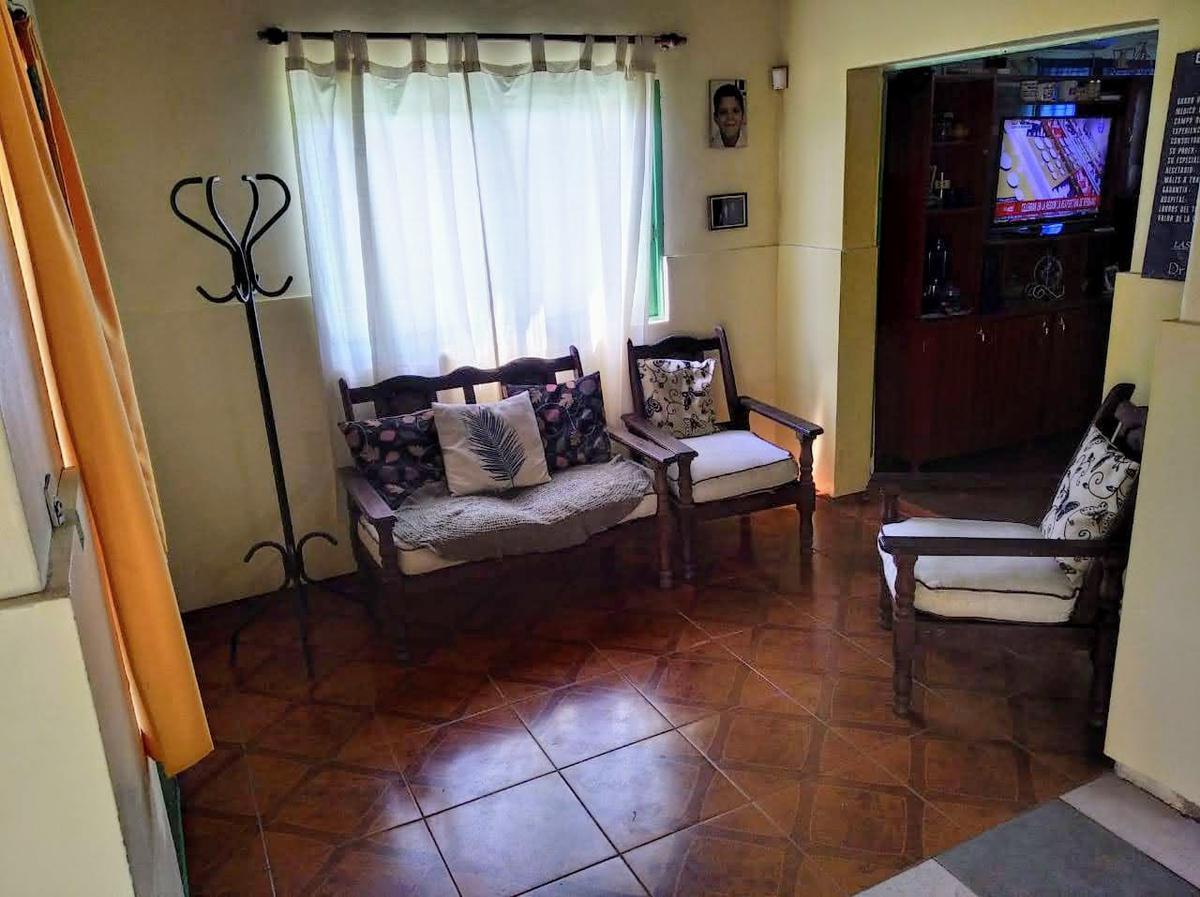 Casa de 3 dormitorios en venta en Fisherton, Rosario.