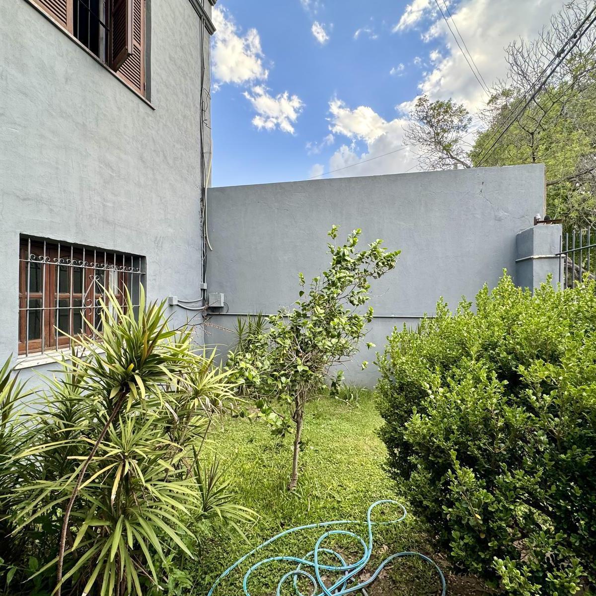 Suipacha 2800 - Casa de 3 Dorm. en Venta con Pileta - Rosario, Parque Casado 4