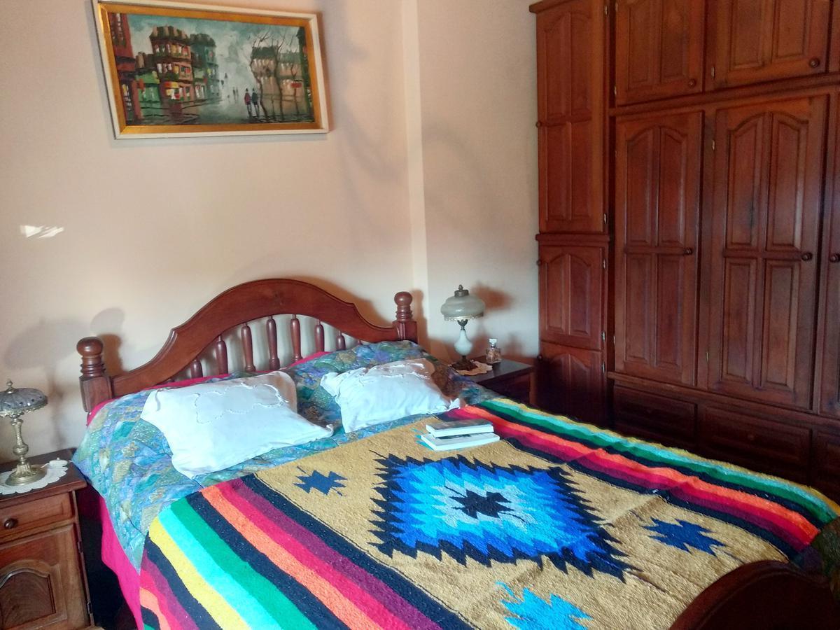 Casa de Tres Dorm. con Pileta en Venta en Rosario 2