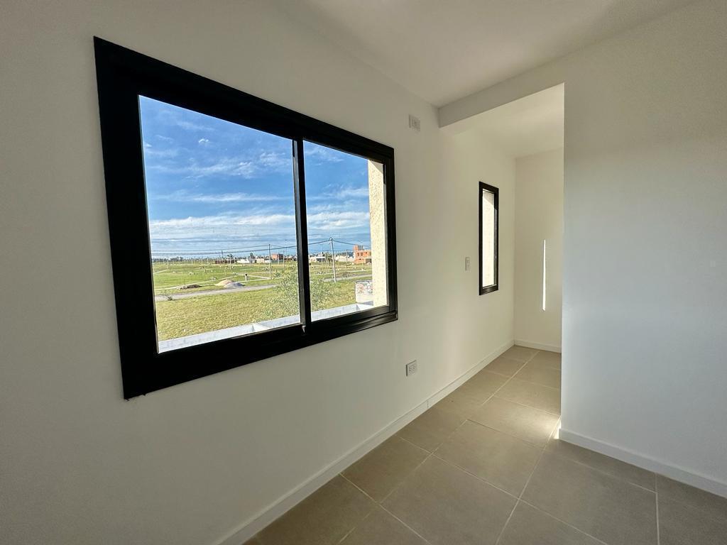Casa Dúplex de 2 Dorm. en Venta en Terranova - Capitán Bermudez 3