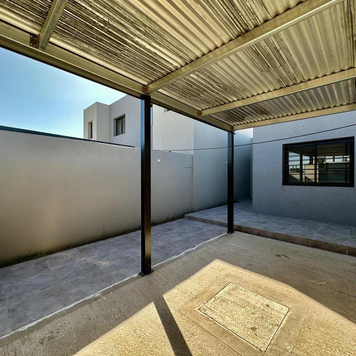 Casa Dúplex de 2 Dorm. en Venta en Terranova - Capitán Bermudez 2