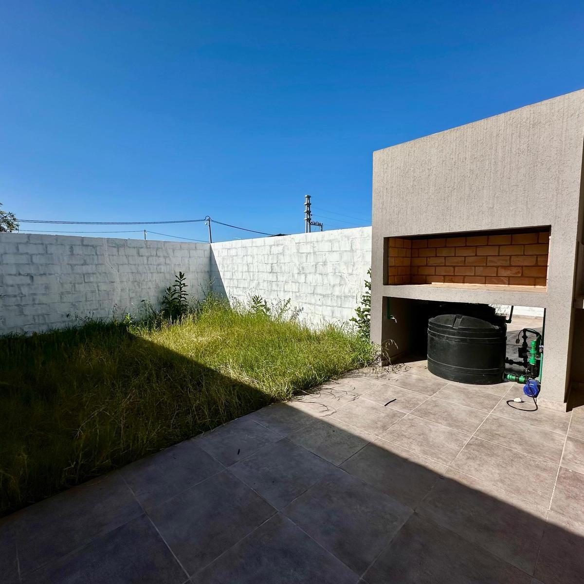 Casa Dúplex de 2 Dorm. en Venta en Terranova - Capitán Bermudez 4