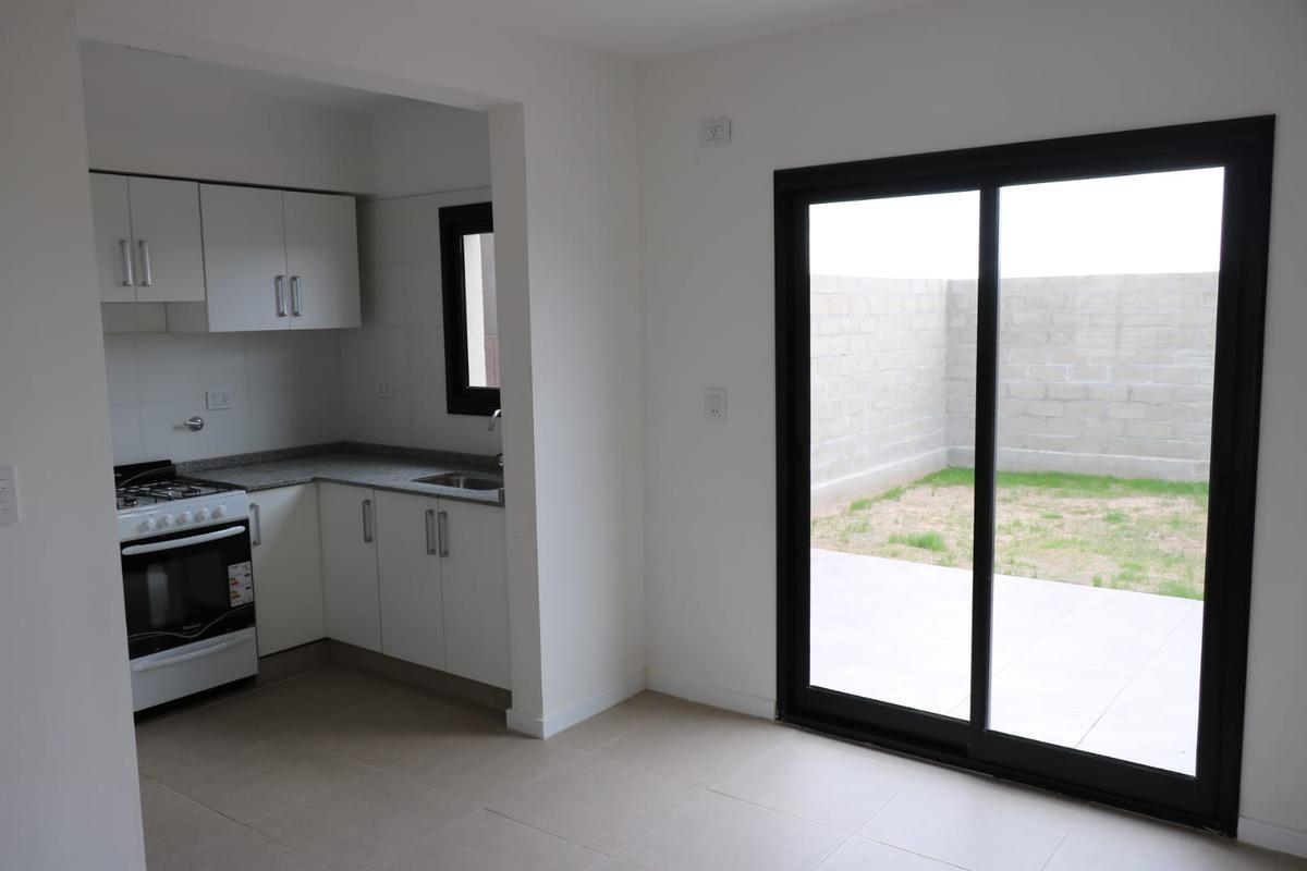1 Dormitorio en Venta en Terranova Capitán Bermúdez 2