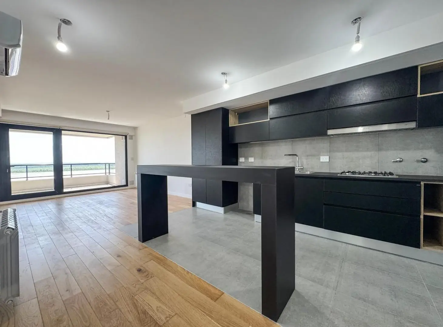 Av. Libertad al 100 - Piso exclusivo en venta  2 dormitorios - Barrio Martin 3