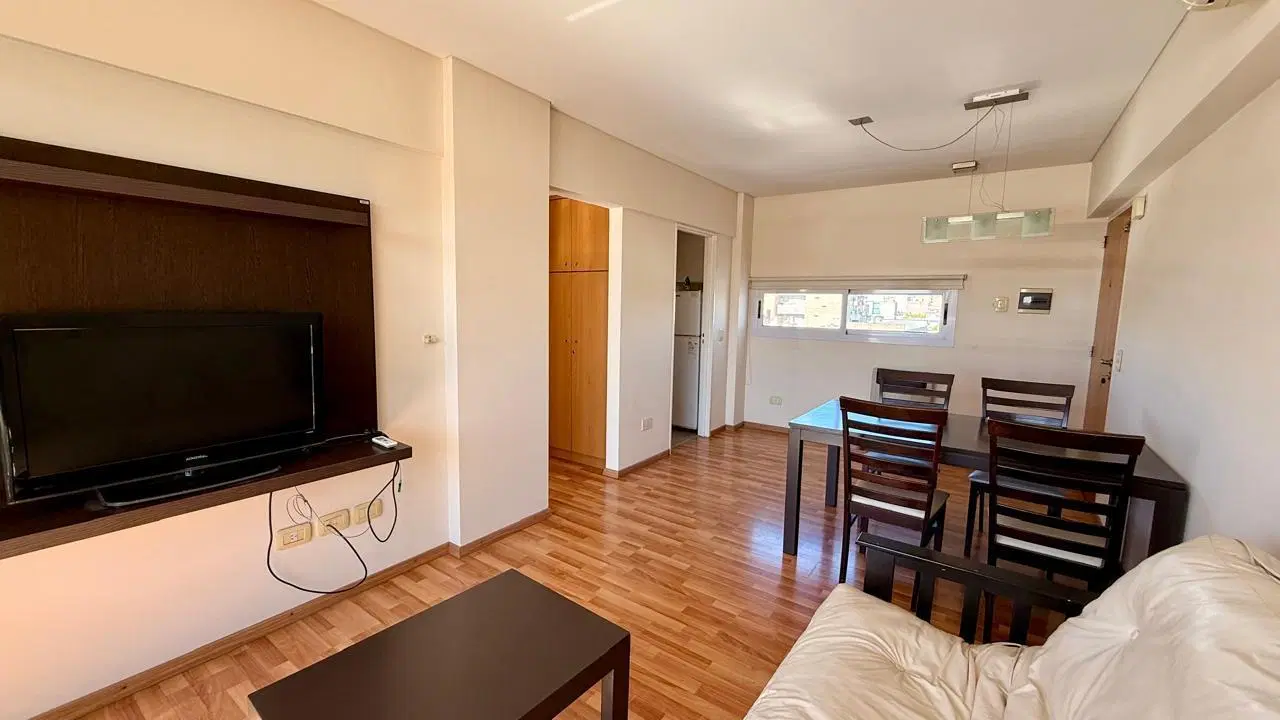 Brown  2800 - Departamento en alquiler de un dormitorio - Rosario, Pichincha 4