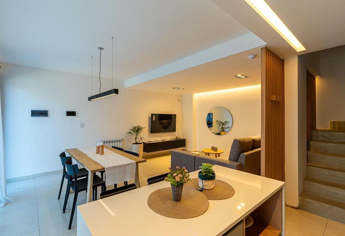 Wilde 455 bis - Casa de 3 dormitorios con pileta y parrillero en venta en Fisherton 8