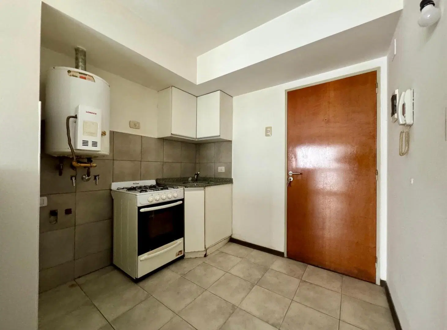 3 de Febrero 400 - Departamento monoambiente en alquiler en barrio Martin Rosario 4