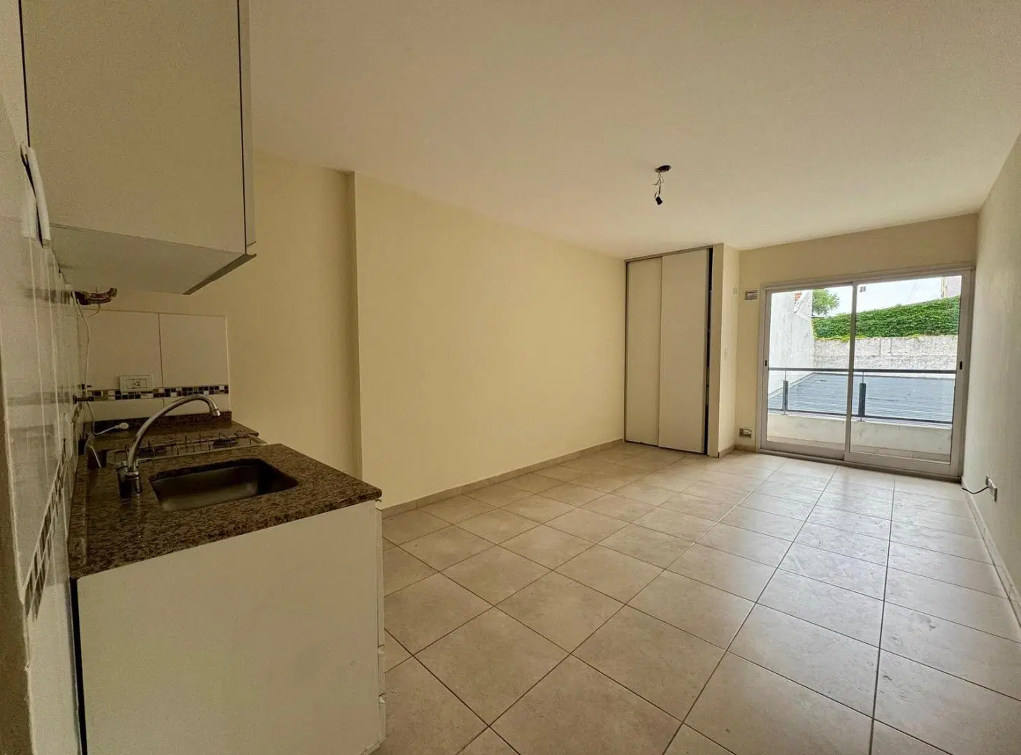 Ov. Lagos 500 - Departamento monoambiente en alquiler - Rosario, Pichincha 5