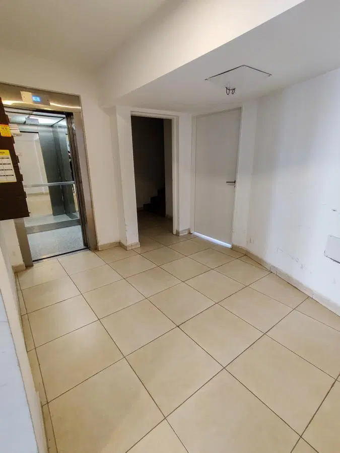 Vera Mújica y 3 de Febrero - Departamento de un dormitorio en venta con balcón - Rosario, Echesortu 2