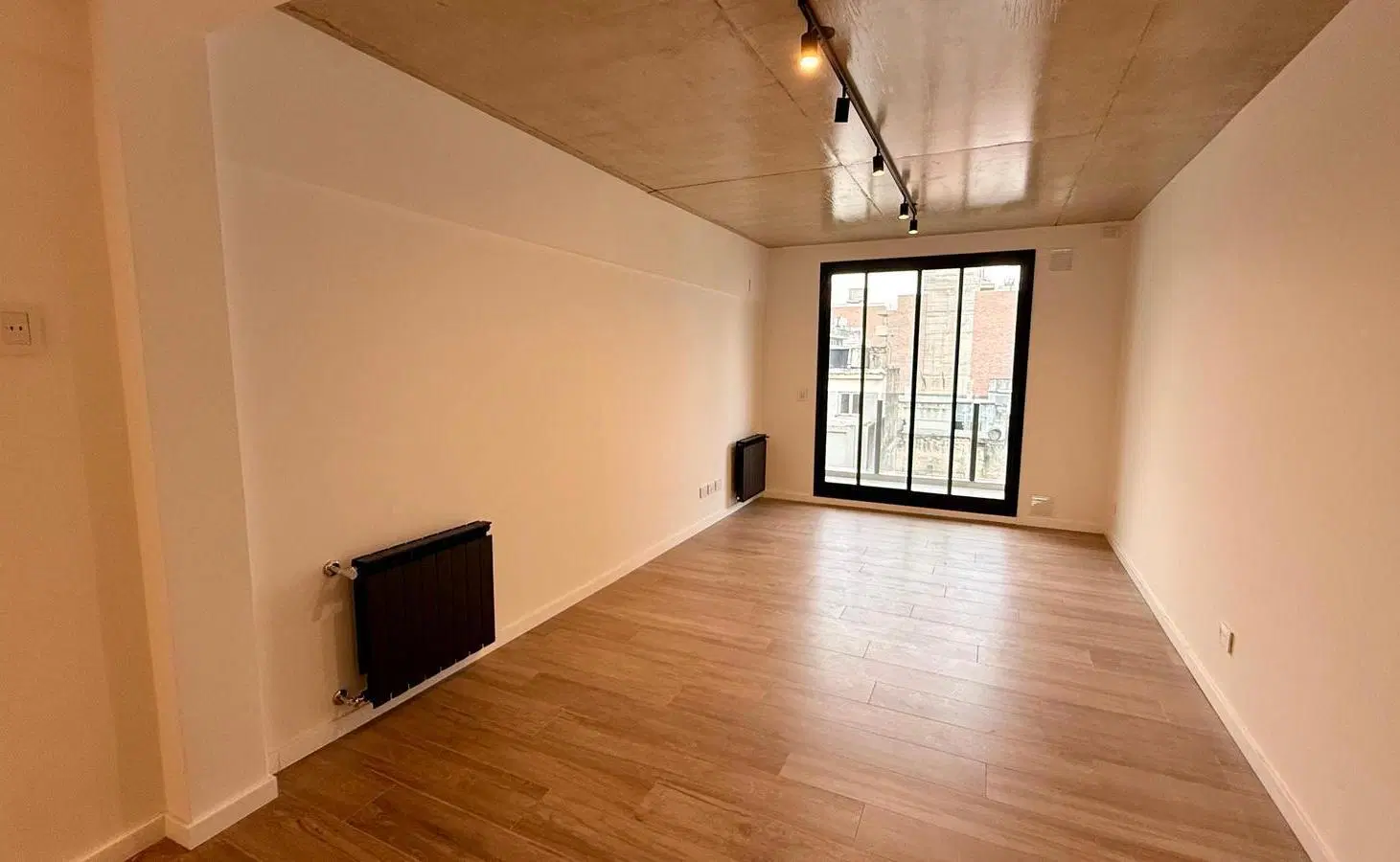 Rioja y Rodríguez - Departamento de 2 dormitorios en alquiler - Rosario, Barrio Lourdes 2