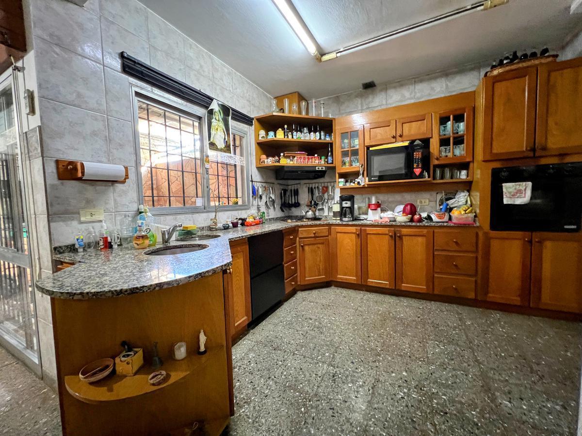 Foto de Casa de 4 dormitorios en venta en Alberdi - Castagnino 500, imagen 1
