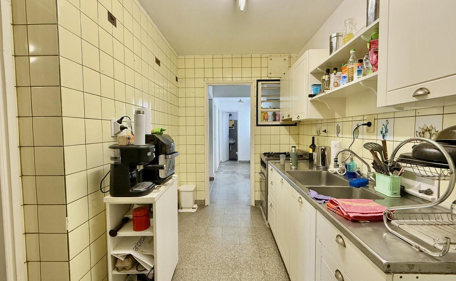 Foto de Departamento en venta de 2 dormitorios comodín con balcón | Paraguay y, imagen 4