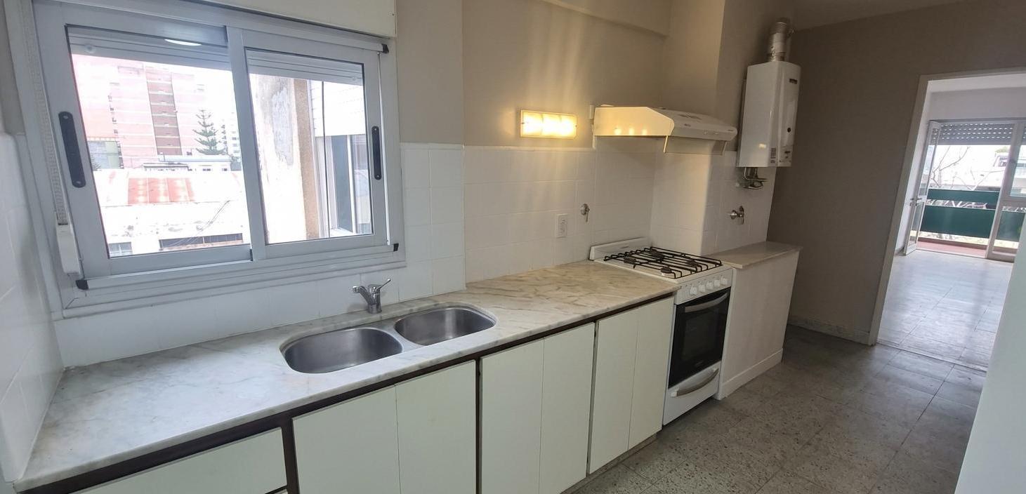 Foto de Tucumán y Entre Ríos - Departamento de 3 dormitorios en venta en el, imagen 5