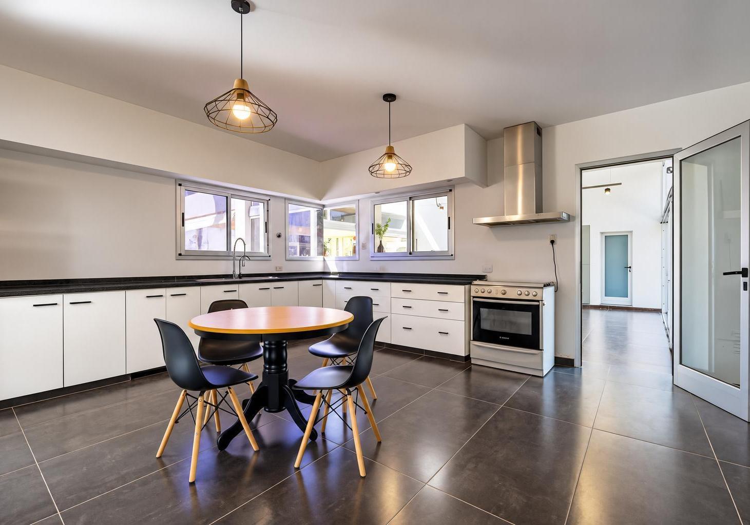 Foto de Casa en venta 4 dormitorios en Roldán - Barrio Privado Los Raigales, imagen 3