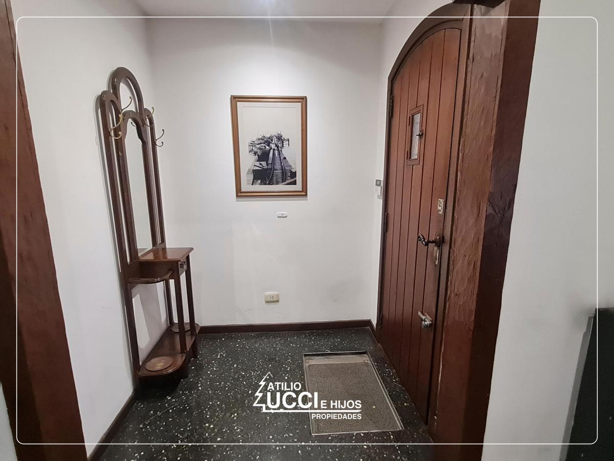 Chauvin. Cordoba 2700 Venta Chalet 4 Amb en Distrito C3. Sobre Esquina 2