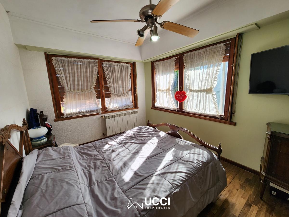 Venta Chalet con Gran Lote. Los Troncos. Almafuerte 1100 4