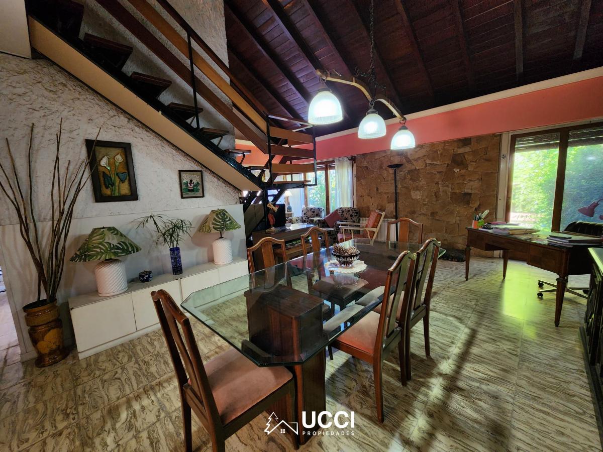 Venta Chalet con Gran Lote. Los Troncos. Almafuerte 1100 2