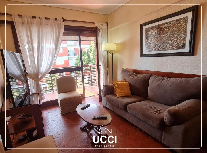 Venta 3 amb. Playa Grande segunda linea del Mar. Aristobulo 3700. Con Terraza