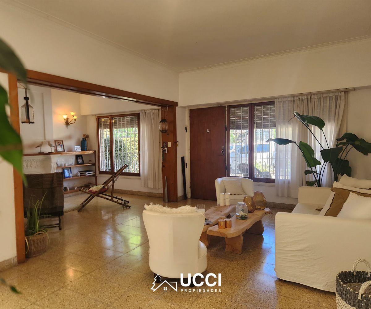 Foto de Chalet Mar del Plata 6 ambientes en Stella Maris., imagen 2