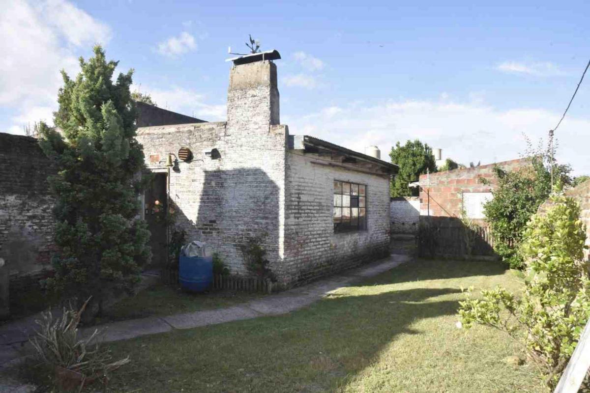 Venta Casa 4 Ambientes con Garage Centro Balcarce 4