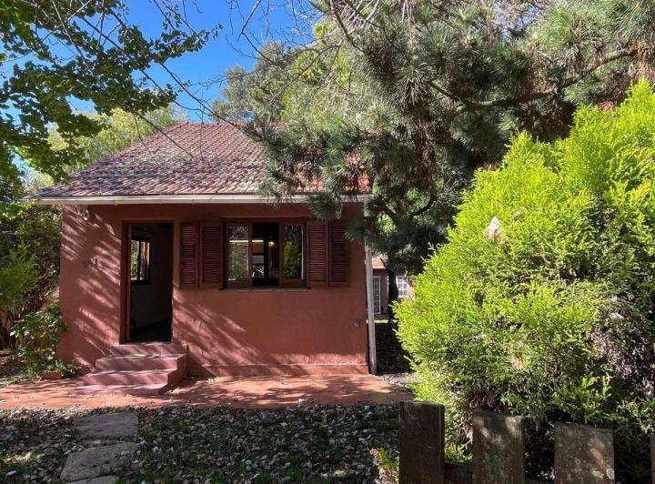 VENTA CASA 3 AMBIENTES CON QUINCHO ATLÁNTIDA 3
