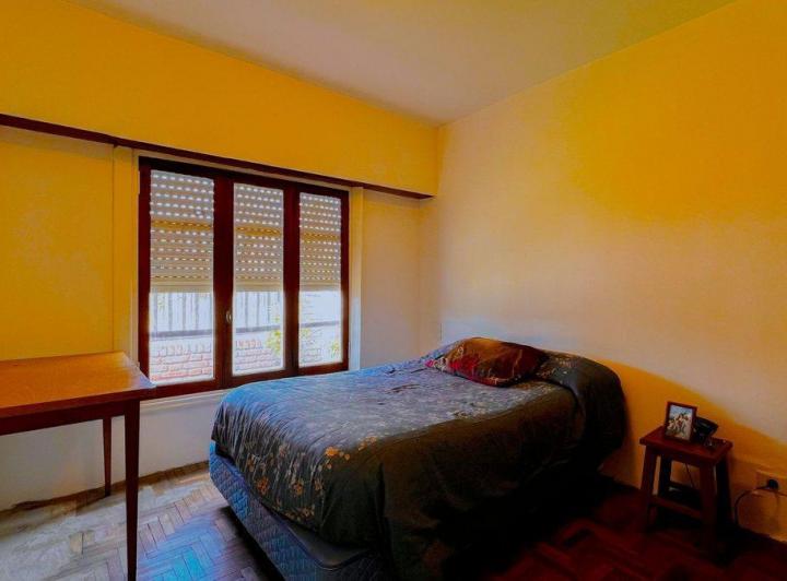 Venta casa 3 ambientes con GALPÓN 2