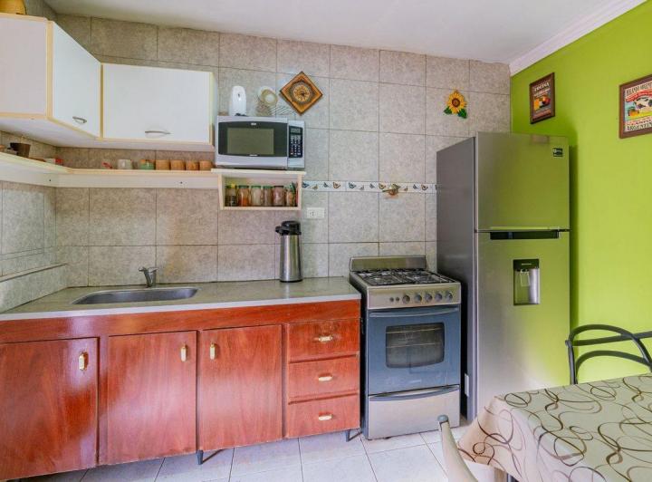 VENTA DOS CASAS EN BLOCK B. GRAL. PUEYRREDÓN 4