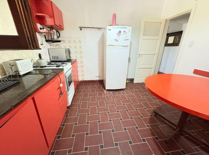 Venta Casa 4 ambientes mas dependencia Miramar 4