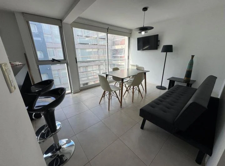 Alquiler Departamento 2 Ambientes con Cochera 1