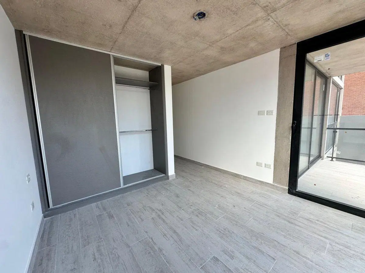 VENTA DEPARTAMENTO 3 AMB FRENTE CON BALCON CHAUVIN 2