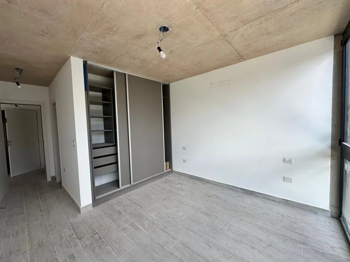 VENTA DEPARTAMENTO 3 AMB FRENTE CON BALCON CHAUVIN 3
