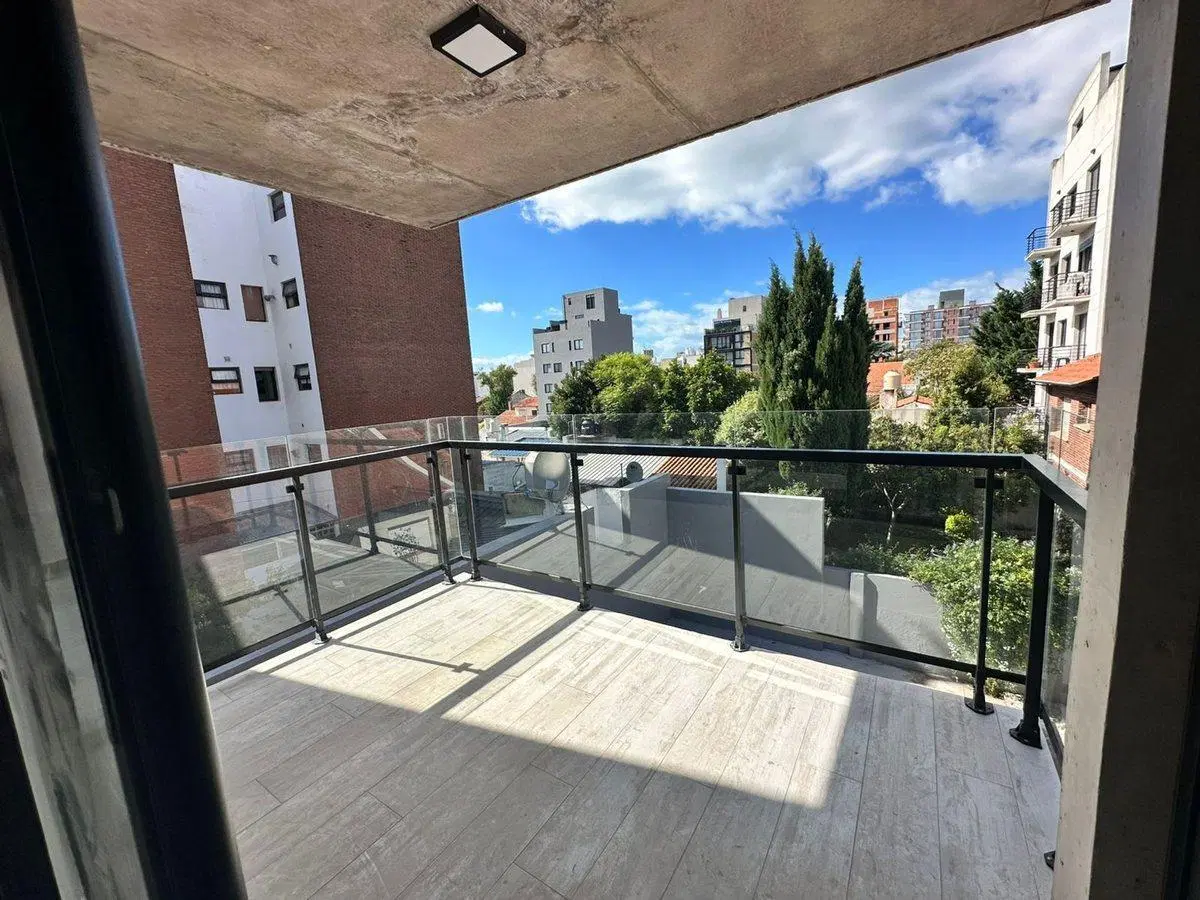 VENTA DEPARTAMENTO 3 AMB BALCON TERRAZA CHAUVIN 2