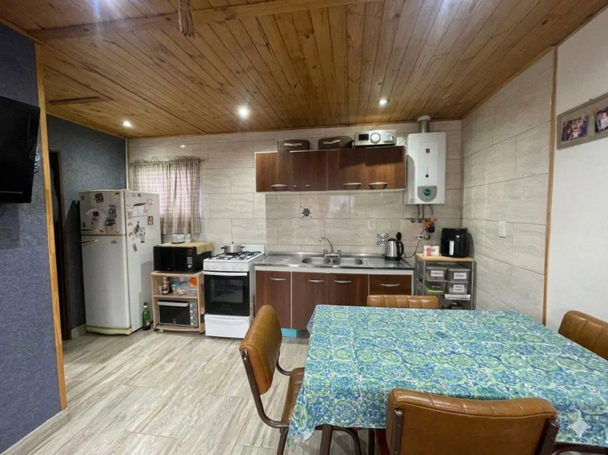 VENTA DE 3 CASAS EN BLOCK SOBRE TERRENO PROPIO 4