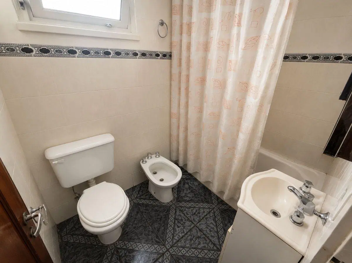 VENTA DEPART CENTRO MIRAMAR 3 AMBIENTES BALCON 2