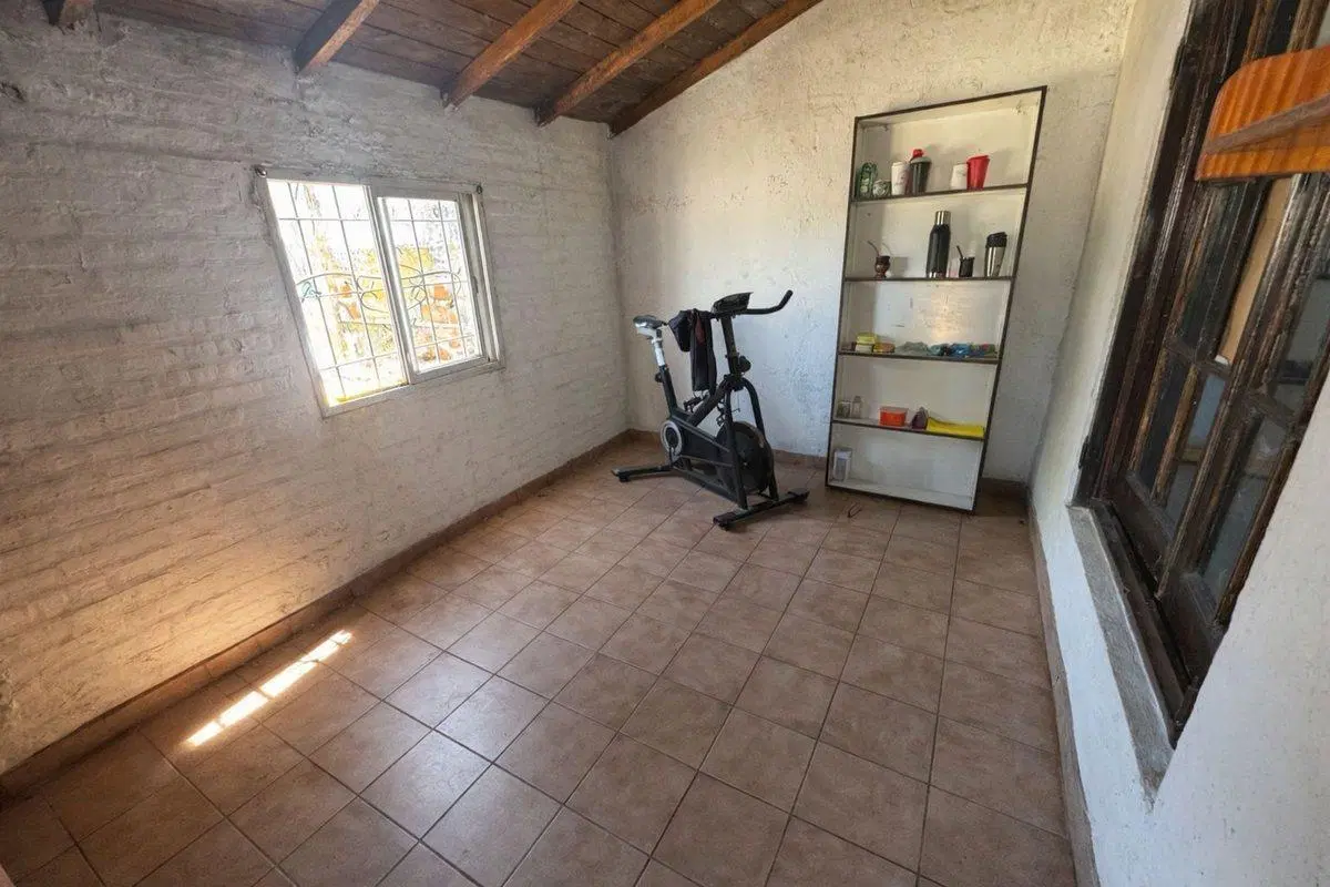 VENTA CASA 4AMB GARAGE JARDIN QUINCHO B. HIPODROMO 2