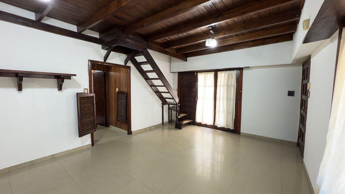 VENTA PH TIPO CASA 5 AMB QUINCHO COCHERA CAISAMAR