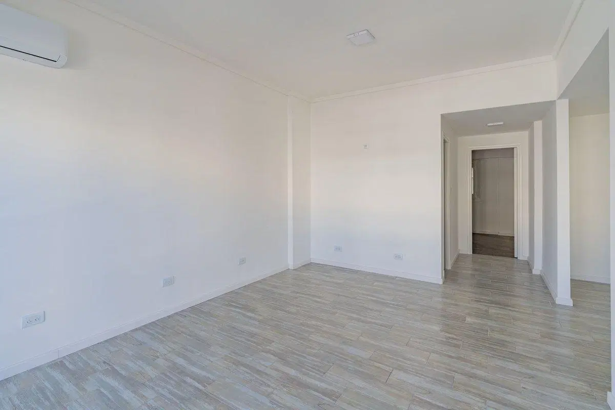 VENTA DEPTO 2 AMB COLON FRENTE RECICLADO BALCON 3