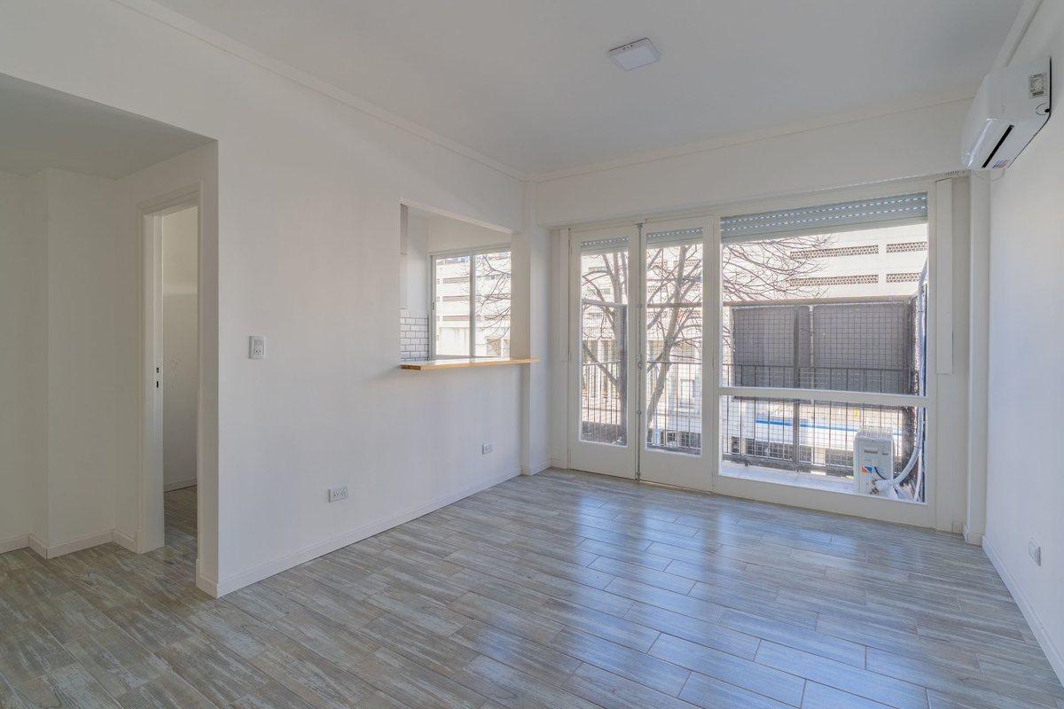 VENTA DEPTO 2 AMB COLON FRENTE RECICLADO BALCON