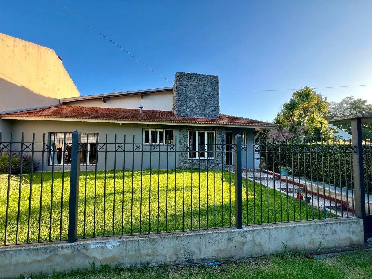 Venta Casa 3amb + Playroom Reciclada Caisamar 5